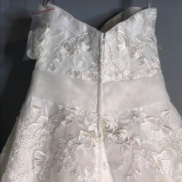 Ivory Wedding Dress: David Tutera - “Hillary” - Picture 3 of 7